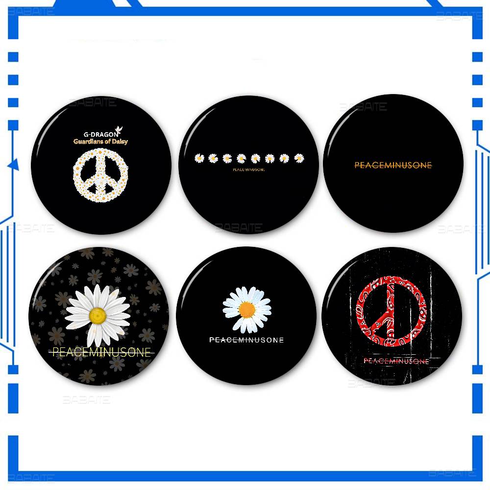 Peat Pellet Tray - P-P-Peaceminusones LOGO 58mm Spilla Artigianale Cartone